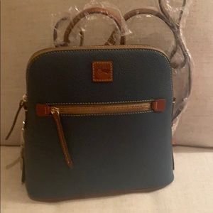 Dooney -& Bourke